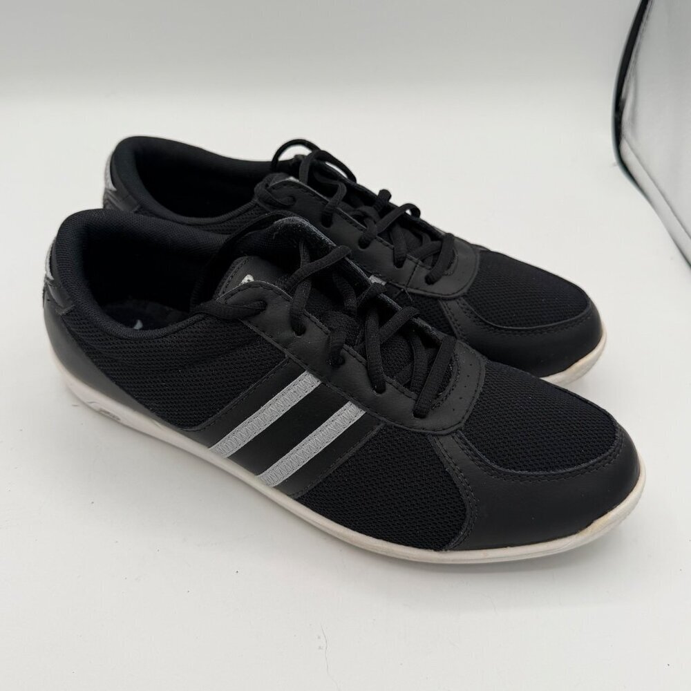 New Balance Women's Everlight walking shoes in black 10